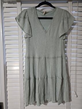 Altar'd State Sage Green V‑Neck Flutter Sleeve Midi Dress Sz XS
